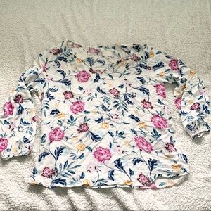 🇨🇦3/$30 • Old Navy Floral Blouse